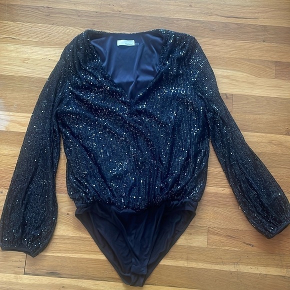 NWOT Heatherly Cervinia Sequin Knit Bodysuit - Picture 4 of 6